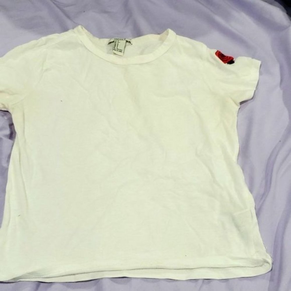💕Forever 21 White tee shirt 👕 in time for back to school